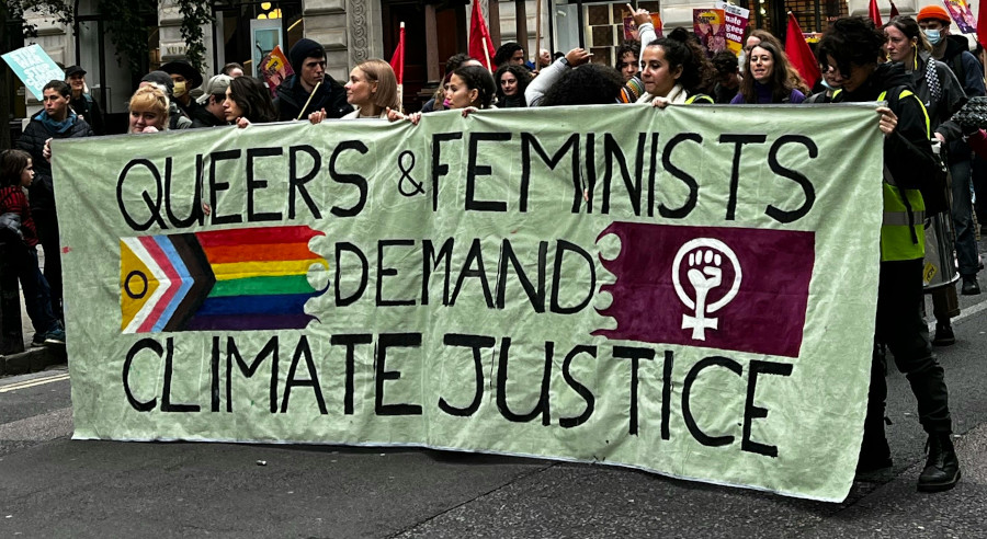 Demo-Plakat: Qzeers and Feminists Demand Climate Justice